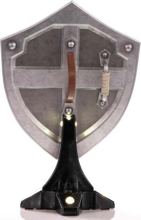 Produktbild First 4 Figures Zelda Breath of the Wild Hylian Shield - Collector Edition