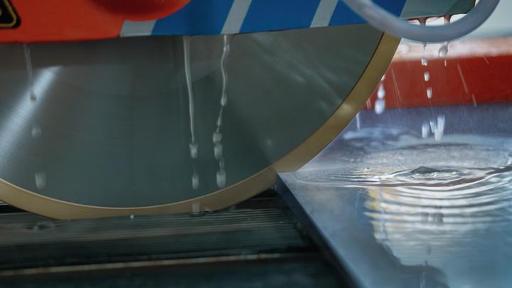 Produktbild Bosch Professional Zubehör Diamanttrennscheibe Standard for Ceramic, 350 x 30 + 25,40 x 2 x 7 mm