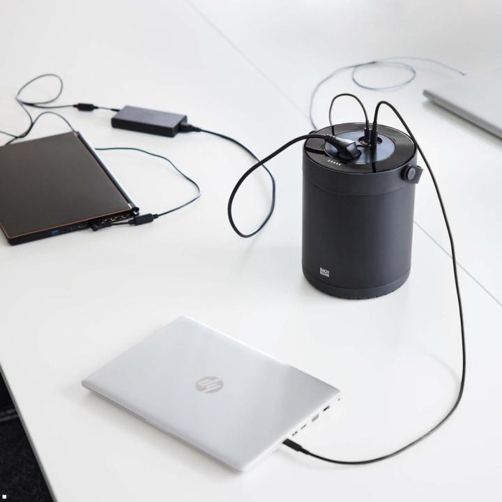 Produktbild Bachmann mov:e power unit 1xcee7/3 2xusb a/c220w alu black (5 x, CEE 7/3, USB-A, USB-C, 1.50 m)
