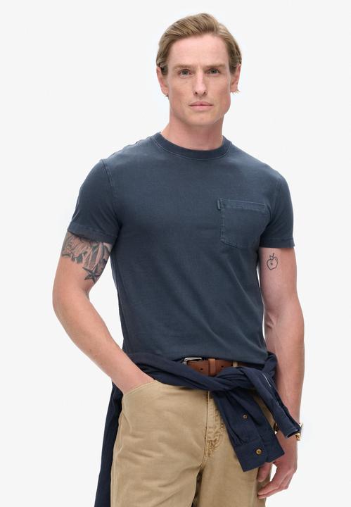 Actual product image Superdry Essential Washed Pocket Tee (L)