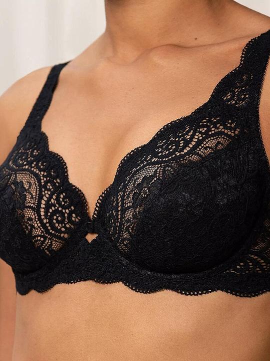 Actual product image Triumph Amourette W underwired bra (Single pack, 80 D)