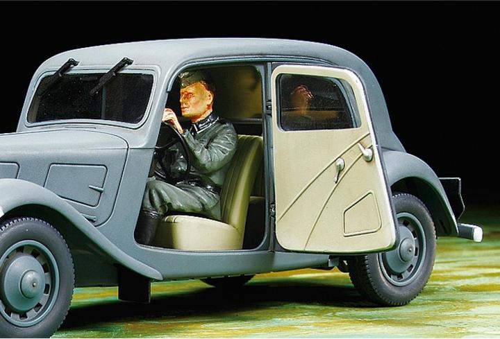 Actual product image Tamiya Citroen Traction 11CV Staff Car