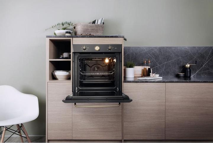 Actual product image Hotpoint Ariston Oven A