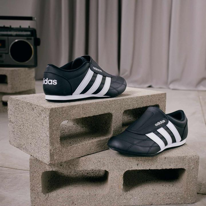 Produktbild Adidas Tekwen Damenschuhe (39)