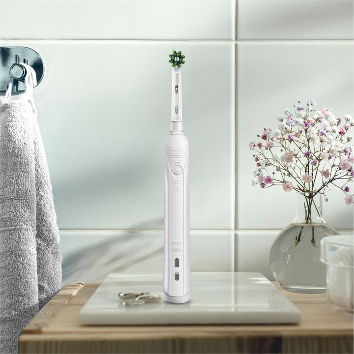 Actual product image Oral-B PRO 1 790 Duo (Oscillating toothbrush)