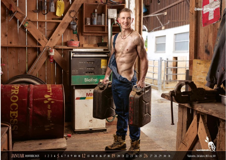 Produktbild Schweizer Bauernkalender Boys 2025 (56 x 40 cm, Deutsch, Französisch, Italienisch, Englisch)