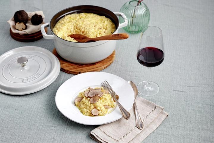 Actual product image Staub Cocotte (20 cm, Casserole + Stewpot, Cast iron)