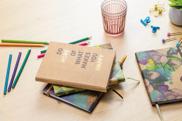 Actual product image Jolie Notizbuch A5 Pure Happiness (A5, Lined, Hardcover)