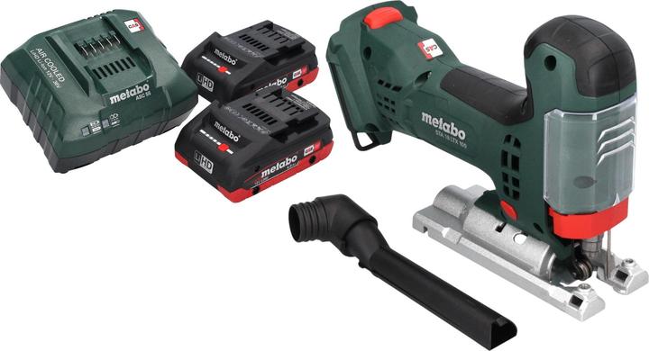 1x Metabo STA 18 LTX 100 Akku Stichsäge, 1x Absaugstutzen, 1x Spanreissschutz-Plättchen, 1x Sechskantschlüssel, 2x Metabo LiHD Akkupack 18V 4,0 Ah Li-Ion Akku, 1x Metabo ASC 55 Ladegerät