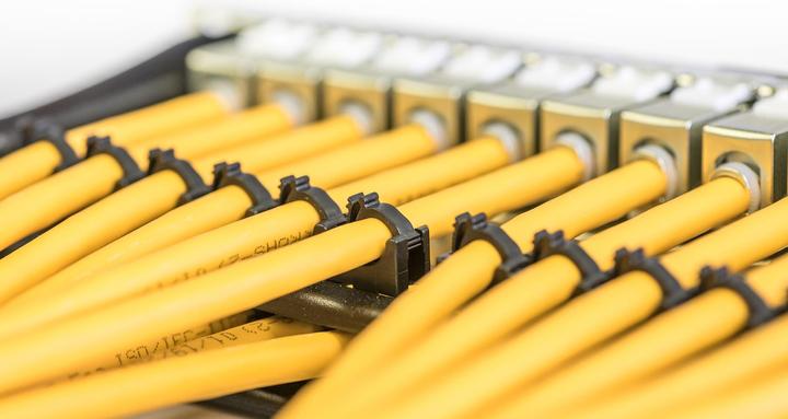 Immagine prodotto Digitus Cavo di installazione CAT 7A S-FTP, 1000 MHz Dca, AWG 23/1, bobina da 1000 m, simplex, lime (S/FTP, CAT7a, 1000 m)