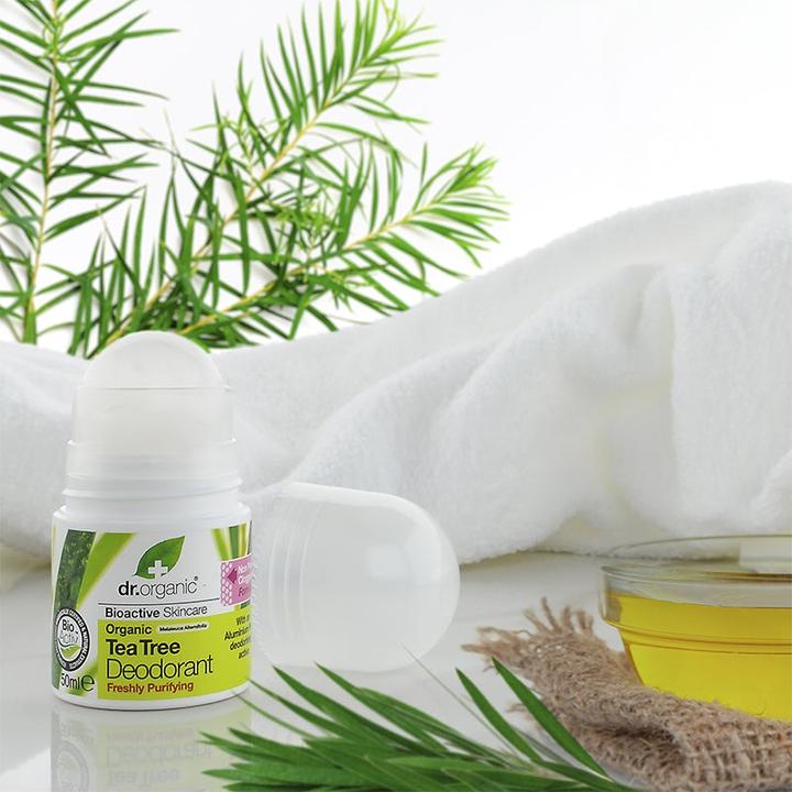 Produktbild Dr. Organic BIOACTIVE ORGANIC tea tree deodorant roll-on 50 ml (Roll-on, 50 ml)