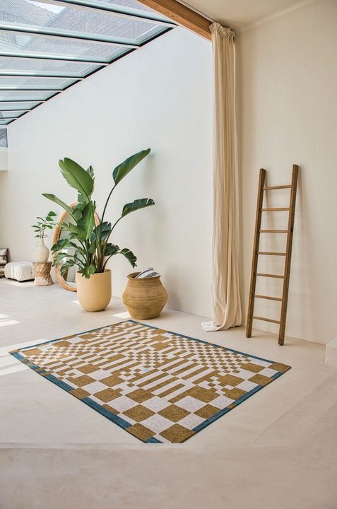Actual product image Louis de Poortere Craft Chess (240 x 340 cm)