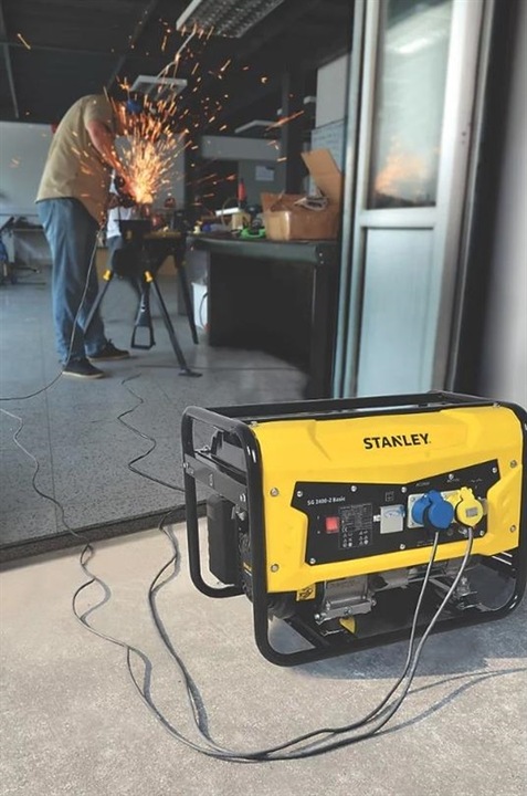 Actual product image Stanley Generator SG2400 Basic (2100 W, 15 l)