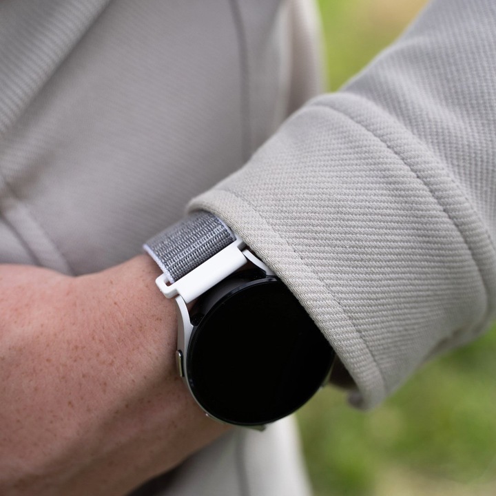 Actual product image Strap-it Bracelet (40 mm, Nylon, Venu 2S)