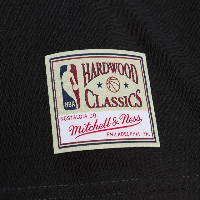 Actual product image Mitchell & Ness T-shirt Philadelphia 76ers NBA Cracked Cement (S)