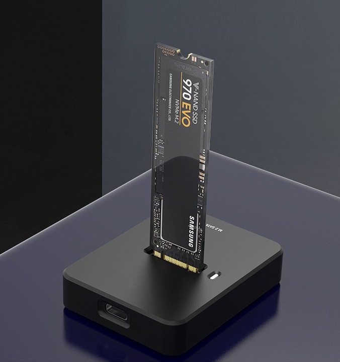 Produktbild Gembird Desktop USB Type-C M.2 SATA & NVME SSD drive docking station (M.2)