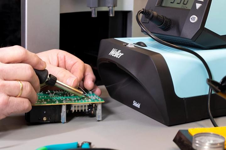 Produktbild Weller Erem Weller WE1010 ZERO SMOG SHIELD Kit Lötstation digital 70W