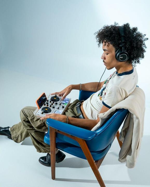 Actual product image Hercules DJ Control Mix Ultra