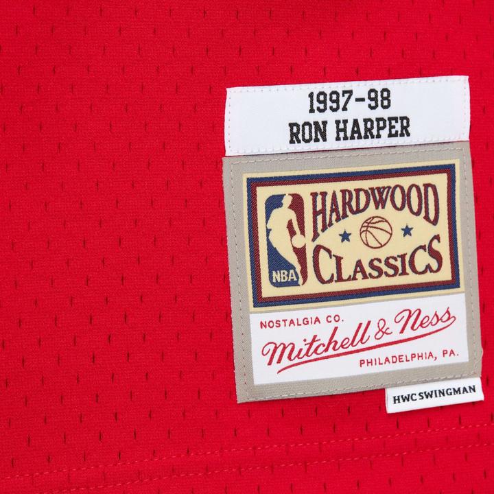 Produktbild Mitchell & Ness Swingman Mesh Jersey Chicago Bulls 1997 Ron Harper - M (M)