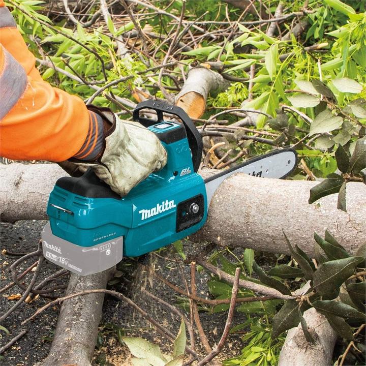 Actual product image Makita DUC254Z (Battery chain saw)