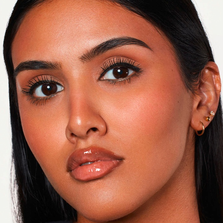 Produktbild Zoeva Pout Plumper Volumizing Lipgloss (Rosiges Nude, Universelles)