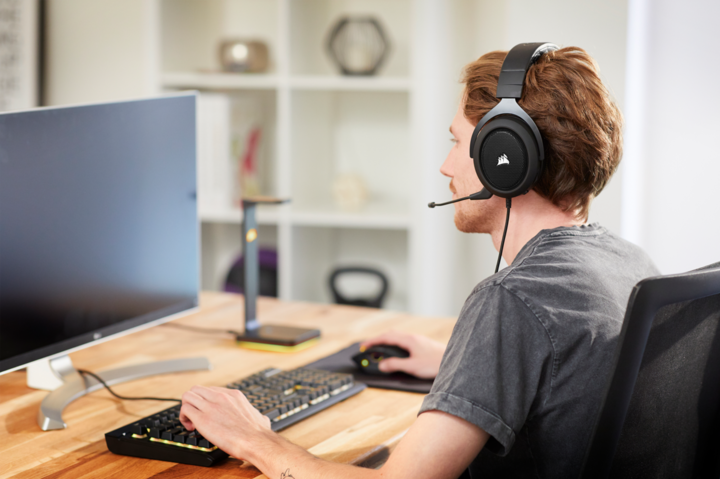 Produktbild Corsair HS60 Pro (Kabelgebunden)