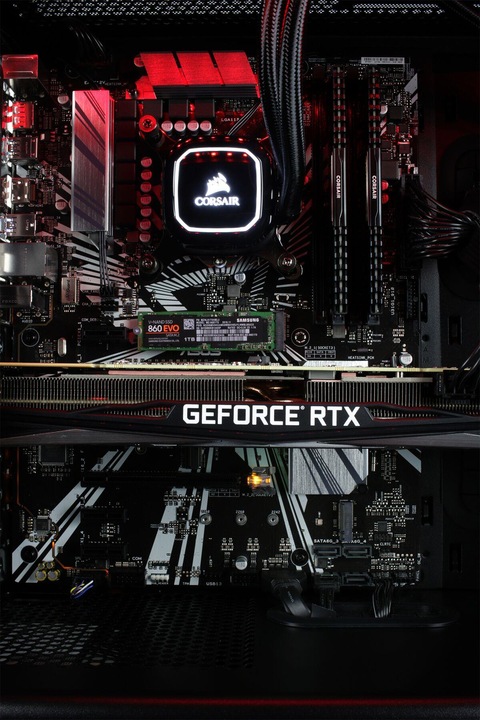 Produktbild Mifcom Savage RTX2080 (Intel Core i7-9700K, 16 GB, 500 GB, GeForce RTX 2080)