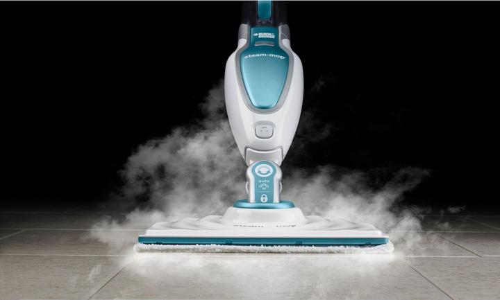 Produktbild Black & Decker Dampfbesen inkl. ErsatzPads und Teppichgleiter FSM16CDQS (1600 W)