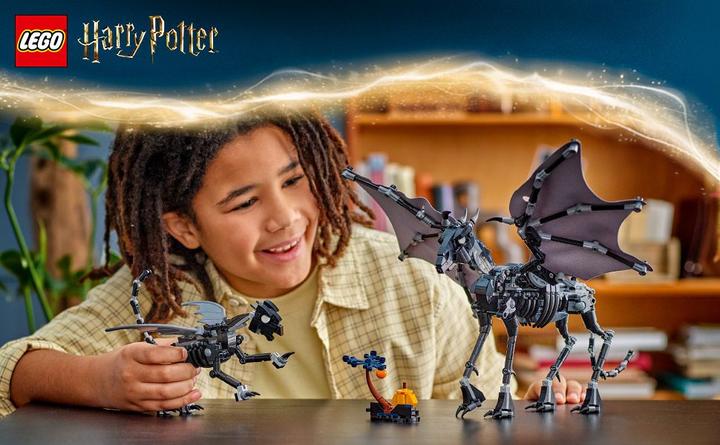 Actual product image LEGO Thestral Family (76458, LEGO Harry Potter)