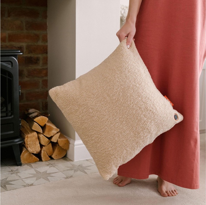 Produktbild Bodi-Tek Heizkissen Cozy Una Wooly Akkubetrieb, Beige (45 x 45 cm)