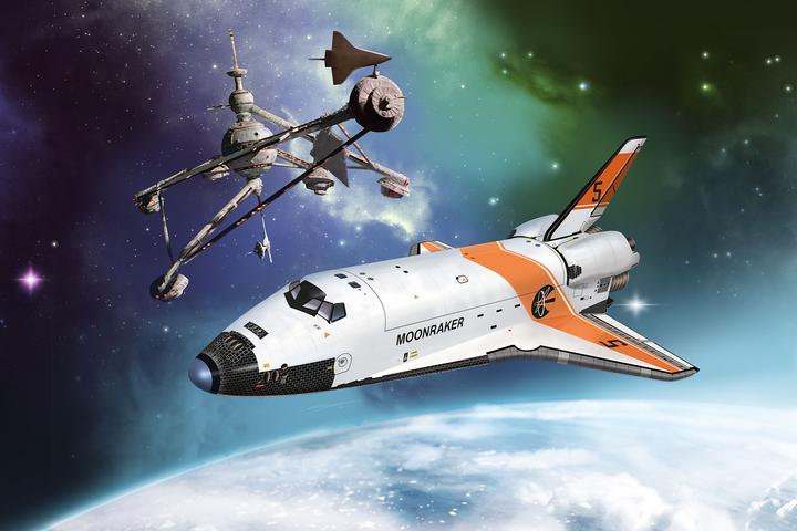 Actual product image Revell James Bond "Moonraker" Gift Set