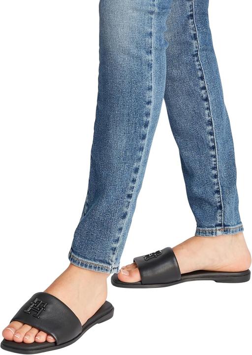 Actual product image Tommy Hilfiger TH Logo Hardware Leather Mule (38)