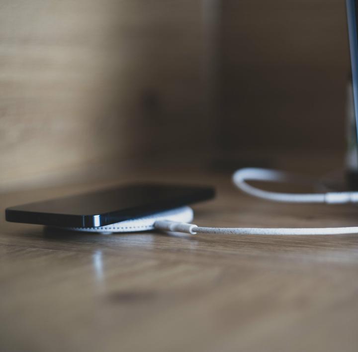 Produktbild XtremeMac Eco Wireless USB-C Charging pad (15 W)