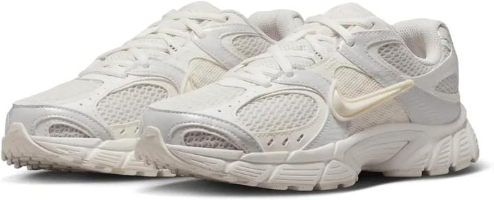 Image du produit Nike Damen Freizeitschuhe W V5 Rnr - phantom/phantom-sail-mtlc summit wh (40.5)