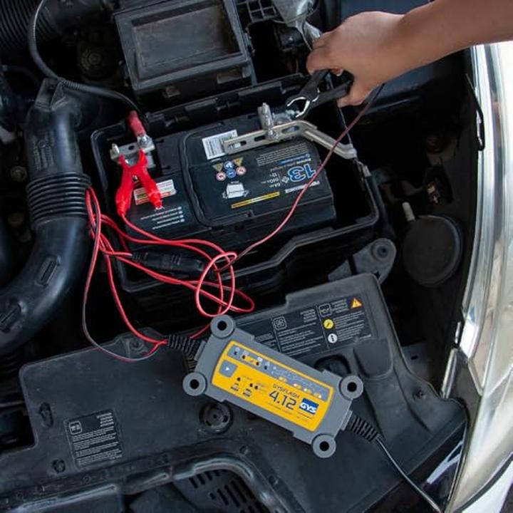 Actual product image GYS Charger FLASH 4.12 (12V, 4 A)