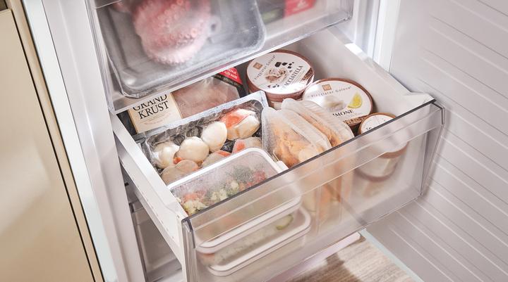 Produktbild Candy CNCQ2T618EW (355 l)