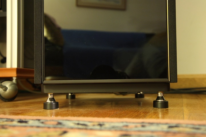 Actual product image Soundcare SuperSpikes M6 Silver - Set of 4