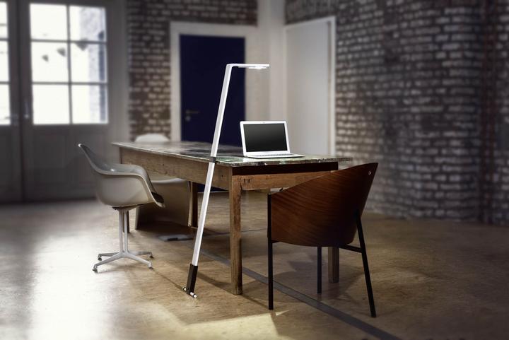 Actual product image Luctra Flex mobile LED floor lamp
