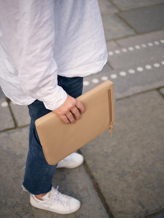 Actual product image Golla Laptop sleeve 13 inch, coffee (13", Universal)