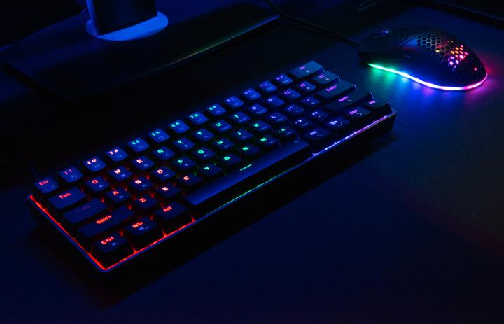 Produktbild Speedlink - ATMOS RGB Rainbow Mechanical 60% Gaming Keyboard with brown switches, black - US layout (US, Kabelgebunden, Kabellos)