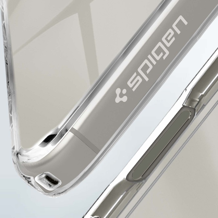 Actual product image Spigen Ultra Hybrid (Apple iPhone 16 Pro)