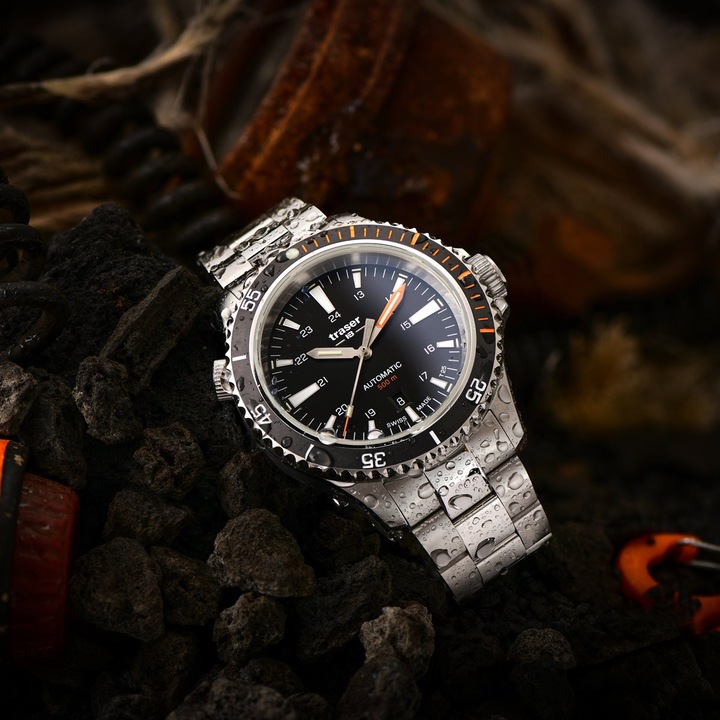 Actual product image Traser P67 Diver Automatic Set (Analogue wristwatch, 46 mm)
