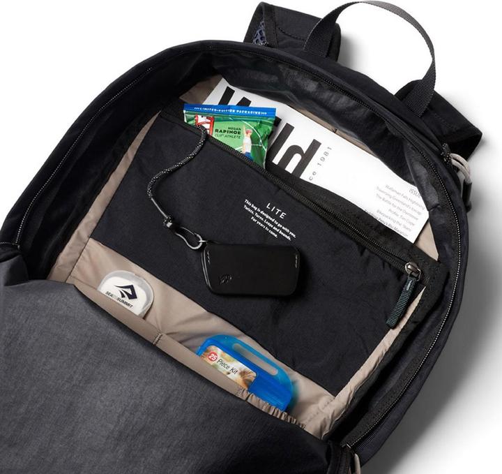 Actual product image Bellroy Lite Daypack (20 l)