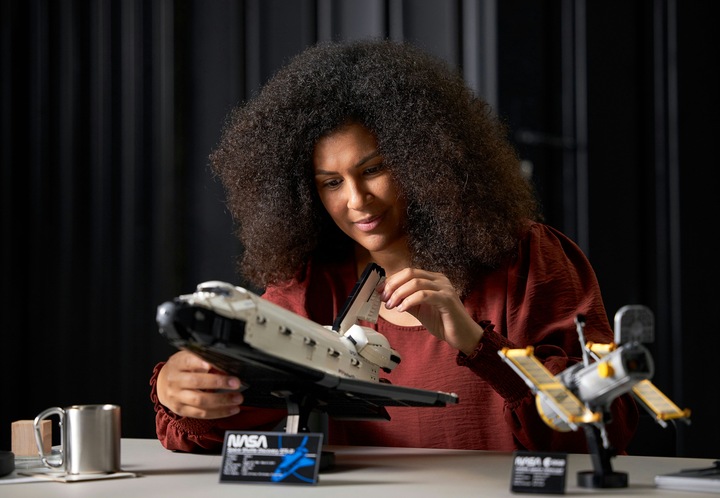 Productafbeelding LEGO NASA Space Shuttle Discovery (10283, LEGO Zeldzame Sets)