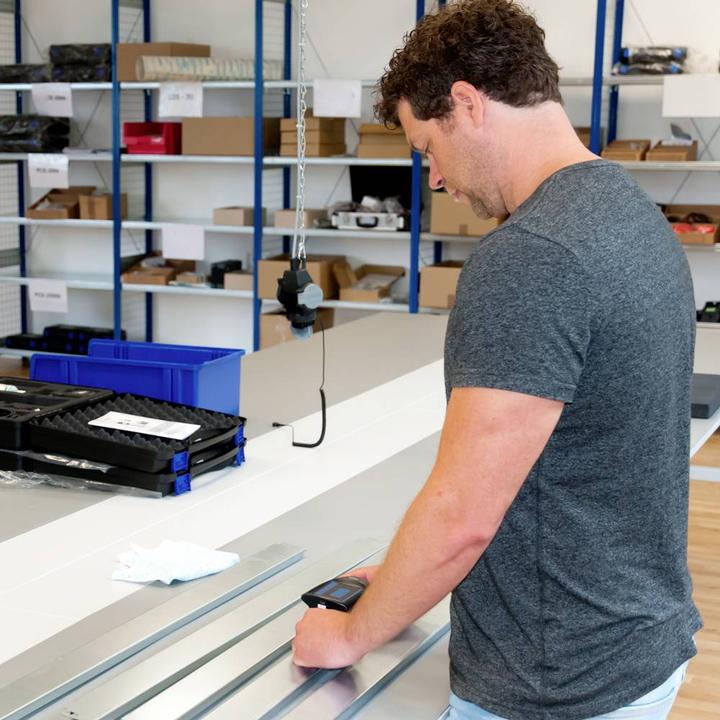 Actual product image PCE Instruments Glossmeter