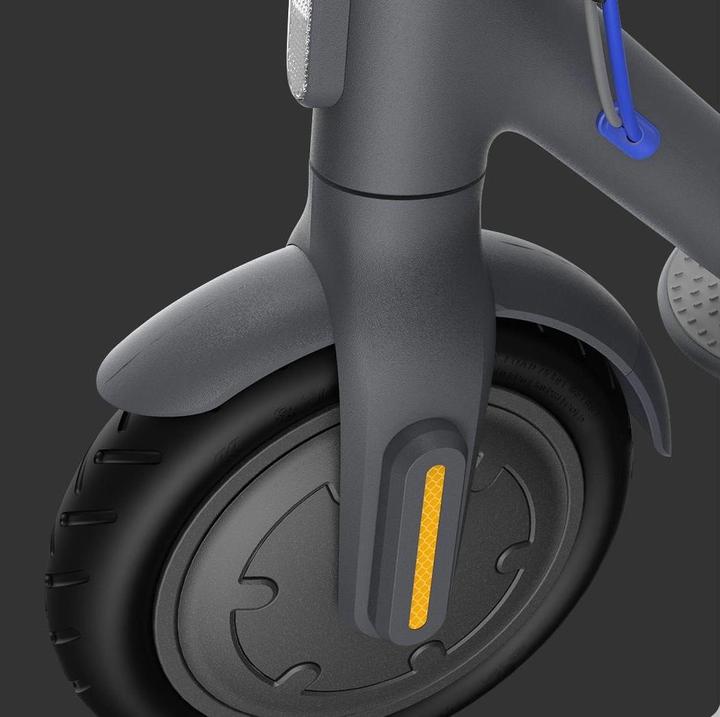 Actual product image Xiaomi Mi Electric Scooter 3 (EU-Modell) (25 km/h, 30 km, 300 W)