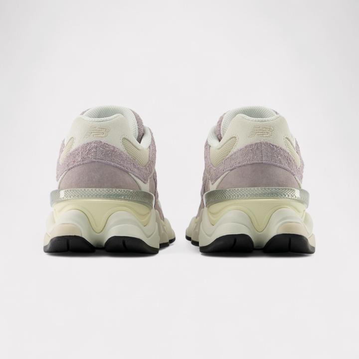 Image du produit New Balance U906029M - 9060 (40.5)