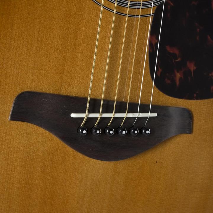 Produktbild Yamaha FG800 SB Sand Burst akoestische westerngitaar (Westerngitarre, Boden und Zargen: Nato/Okume, Decke: Fichte, Griffbrett: Walnuss, Hals: Nato, Rosenholz)