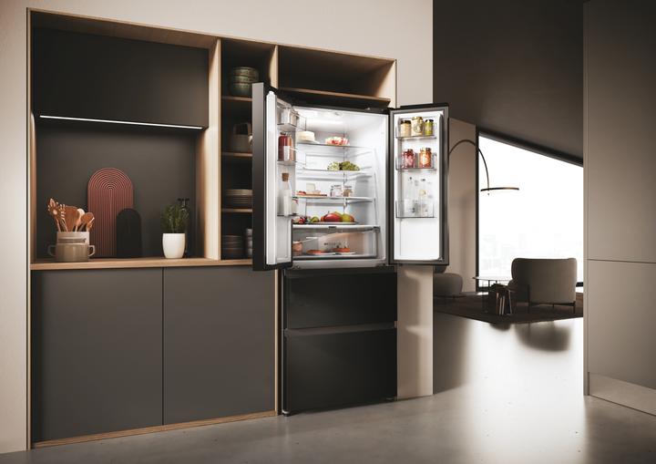 Actual product image Haier HFR3718ENGB FD 70 Series 3 Frigorifero (402 l)