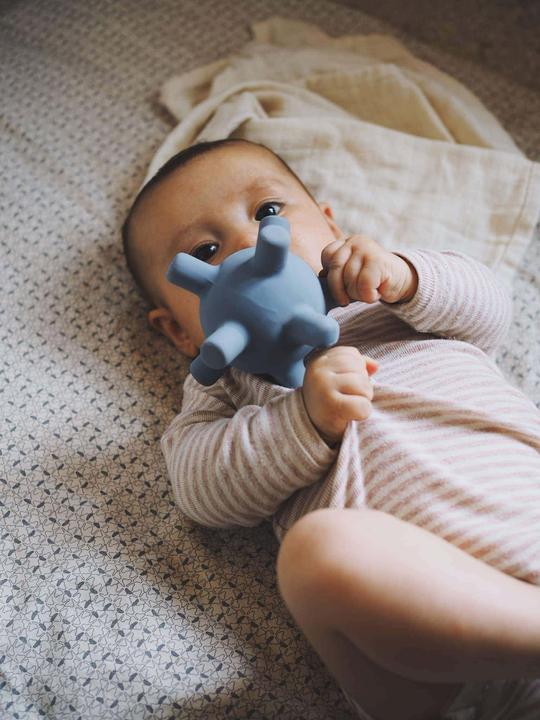 Produktbild Filibabba Motorikball - Baby Sense Ball Powder Blue